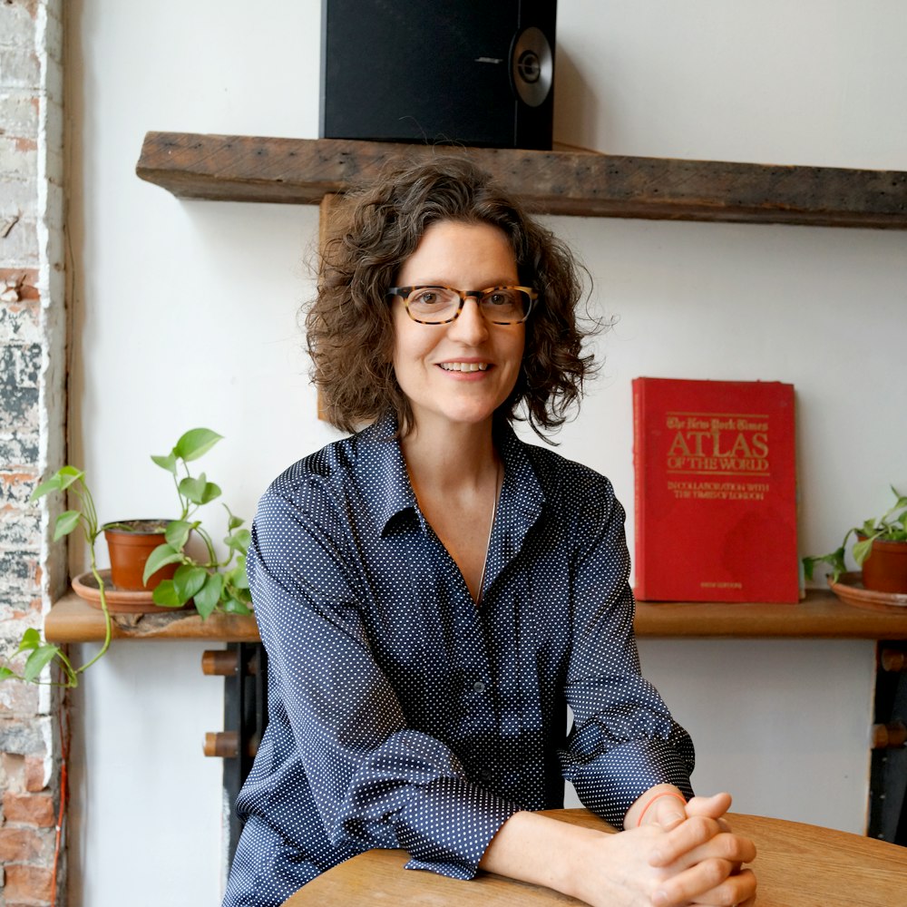 Bio Kathy Larchian